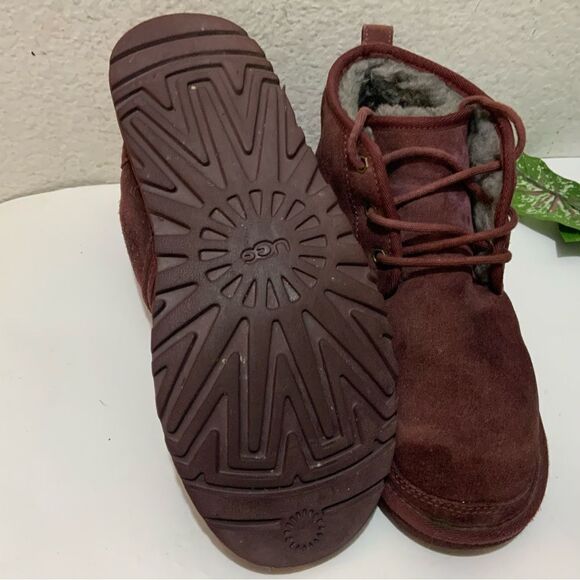 UGG Neumel 3236 Men\'s Burgundy Suede Cordovan Ankle Boots size 9/42 main image 5